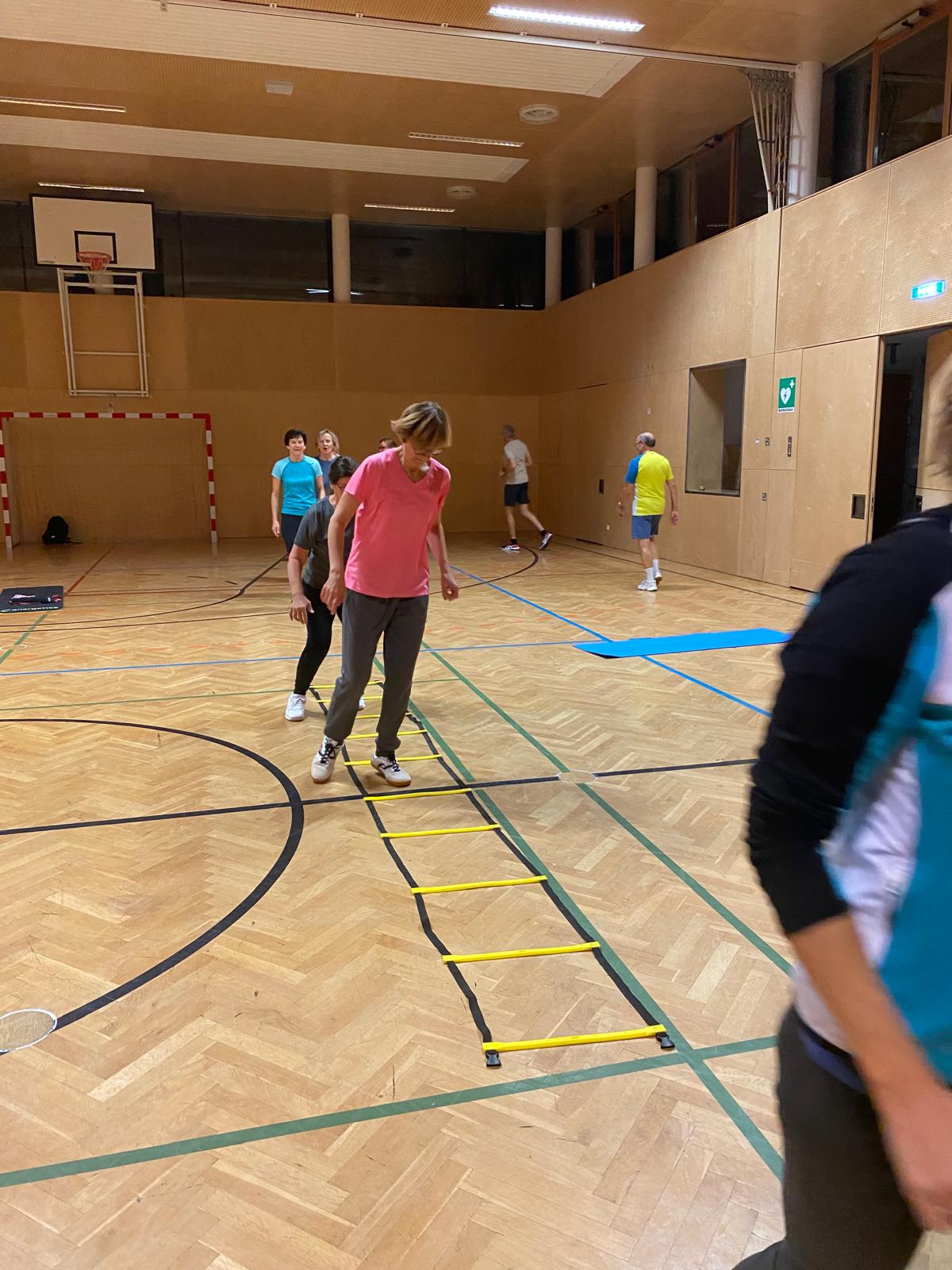 Training in der Mehrzweckhalle Weinitzen